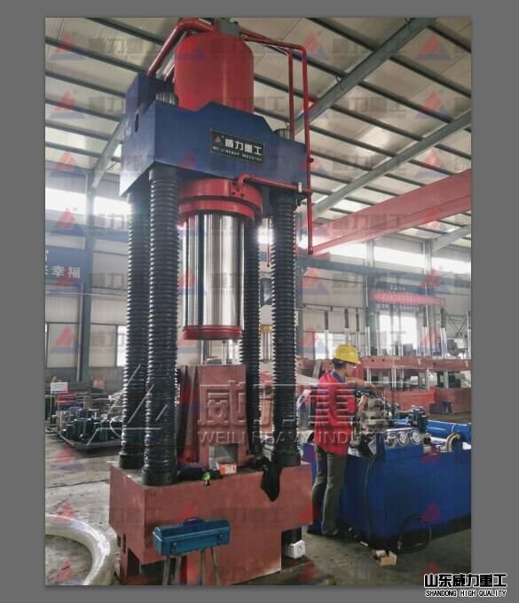 630噸鐵屑?jí)簤K機(jī)車(chē)間調(diào)試過(guò)程